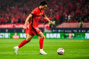 不凡劉若釩本賽季貢獻5球4助攻，兩項數(shù)據(jù)均是中超生涯最高