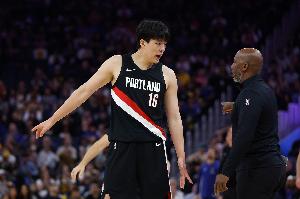 比盧普斯被逮捕很可能影響在開拓者的執(zhí)教 他給了楊瀚森很多機(jī)會(huì)