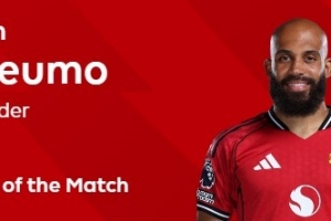 雙響建功！姆伯莫當(dāng)選曼聯(lián)4-2布萊頓全場最佳球員