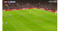 再下一城！卡塞米羅遠射被防守球員擋進球門，曼聯(lián)2-0領先