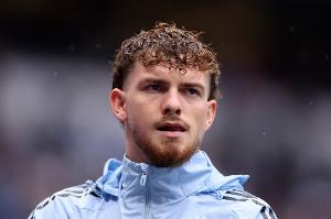 落選！英媒：埃利奧特連續(xù)4場缺席，再踢5場需3500萬鎊強制買斷