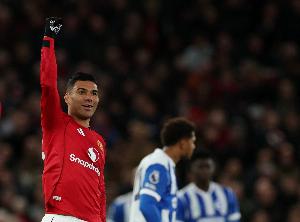 曼聯(lián)續(xù)不續(xù)？33歲卡塞米羅傳射絕對主力，近30萬周薪合同明年到期