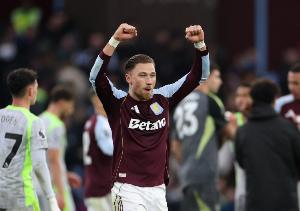 打進制勝球！卡什：續(xù)約已達(dá)成協(xié)議，迫不及待要繼續(xù)效力維拉