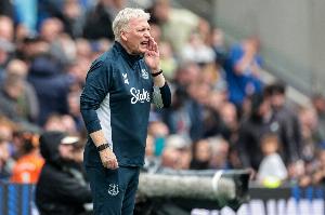 莫耶斯：定位球防守讓我們功虧一簣，進球被吹是正確判罰