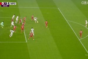 這次干擾了嗎？穆里略射門瞬間，越位位置的恩多耶干擾阿利松視線