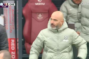 比賽第78分鐘，馬雷斯卡不滿裁判判罰，吃到一張黃牌