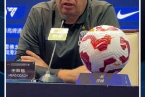 斯盧茨基:剛踢完亞冠又迎來中超比賽，留給申花的恢復(fù)時間并不多